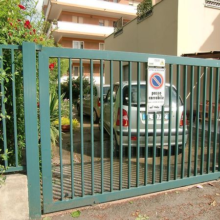 Casa Martina Bed & Breakfast Pescara Exterior foto